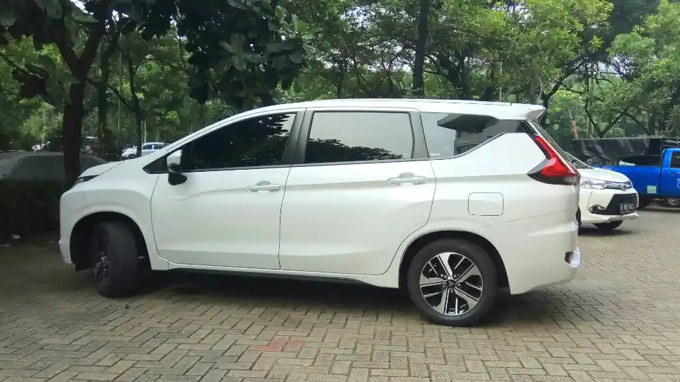 Foto - Harga Mitsubishi Xpander Benar-benar Naik!