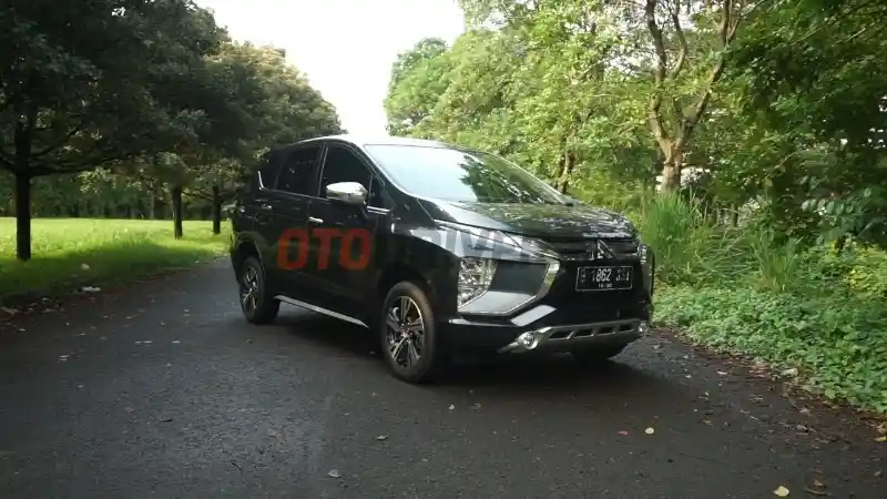 Foto - Membandingkan Skema Kredit Livina Dengan Xpander Dengan Tenor 5 Tahun