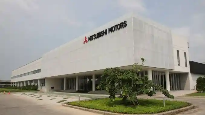 Foto - Mitsubishi Beri Sinyal Siapkan Mobil Hybrid Rakitan Dalam Negeri