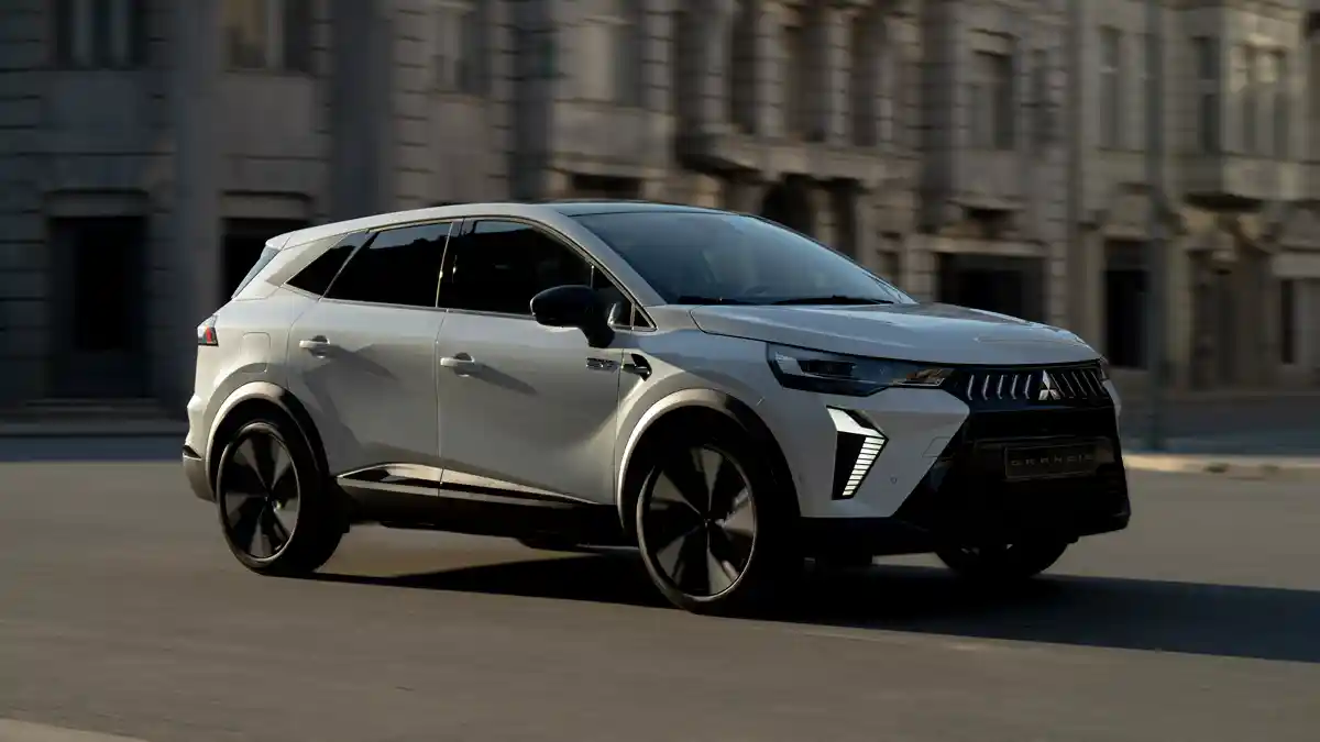 Foto - Mitsubishi Hadirkan Kembali Grandis, Kini Jadi Sebuah SUV