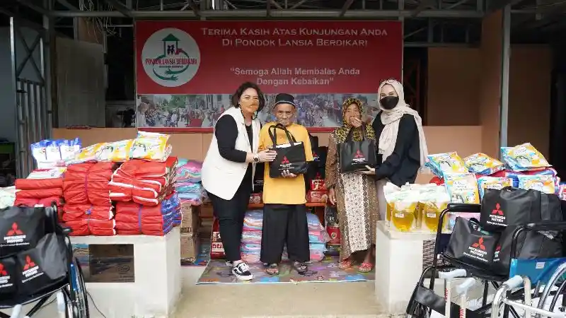 Foto - Mitsubishi Tunjukan Kepedulian Terhadap Sesama di Bulan Ramadhan