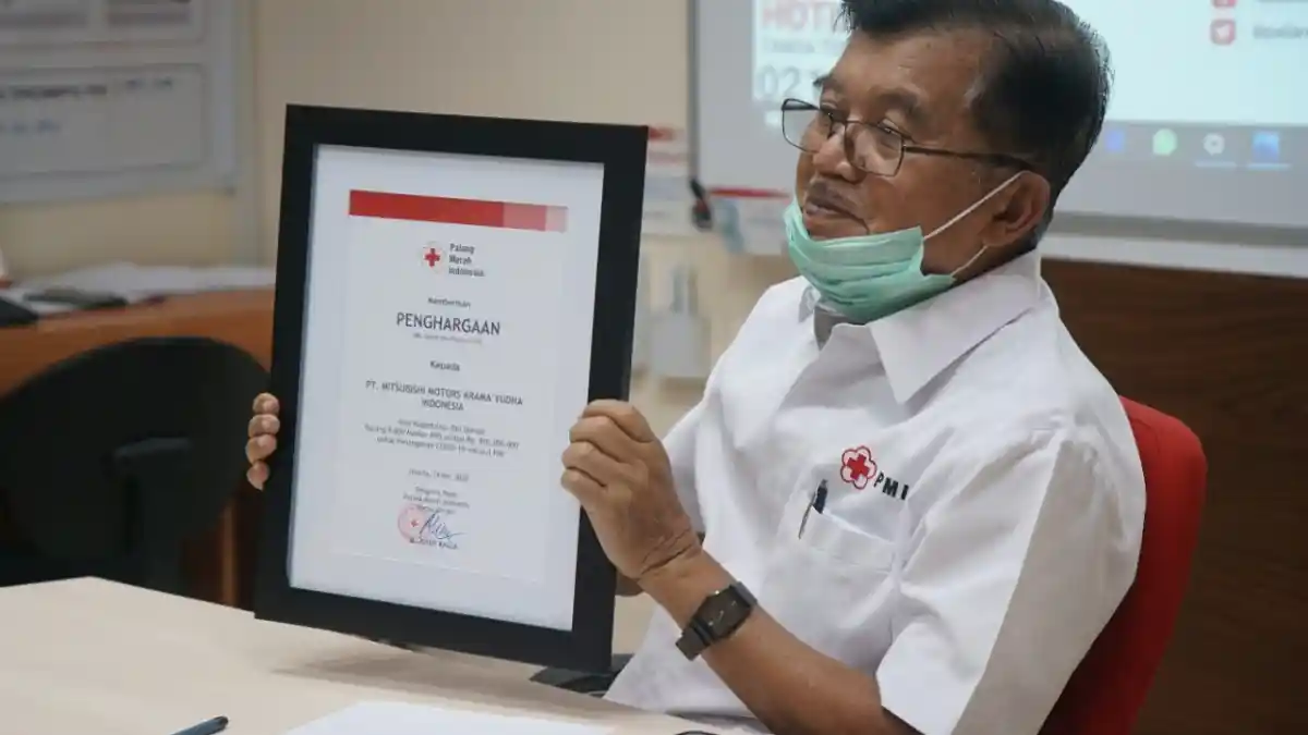 Berita - Ribuan Masker N95 Diserahkan Mitsubishi Untuk Bantu Penanganan Covid-19