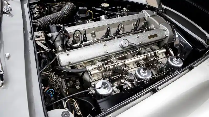 Foto - Mobil Bekas James Bond ini Dilelang Seharga RP 85 Miliar