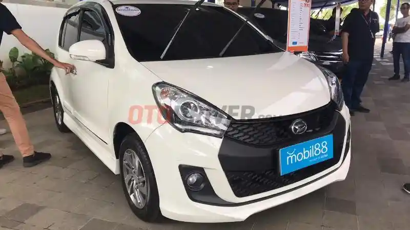 Foto - Inilah Tipe Mobil Bekas Terlaris 2020 Versi Mobil88