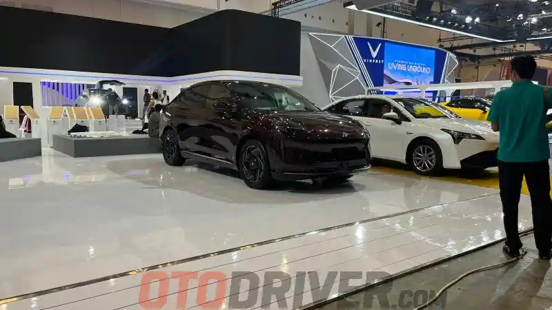Foto - Mengintip Penampakan Mobil-Mobil Baru Di GIIAS 2024
