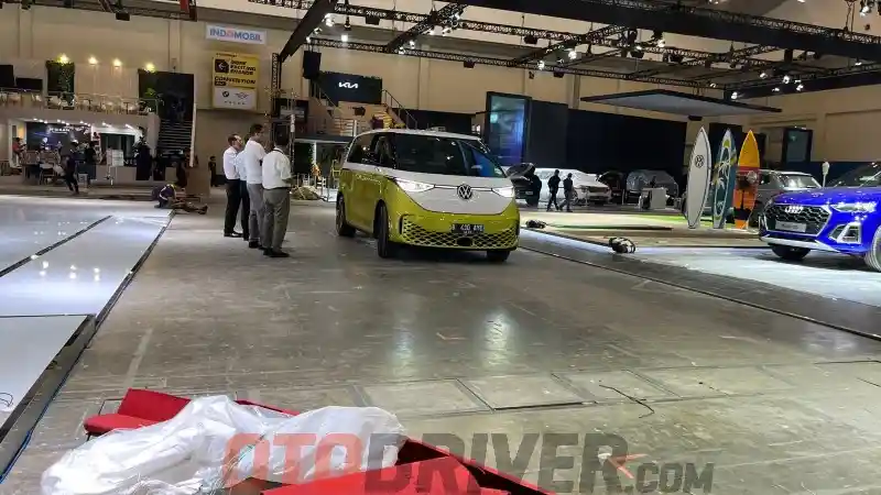 Foto - Mengintip Penampakan Mobil-Mobil Baru Di GIIAS 2024