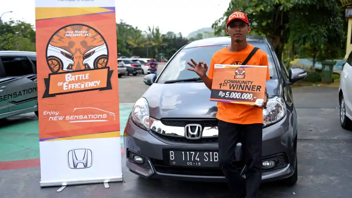 Foto - Honda Mobilio Kembali Diadu Keiritannya, Tembus Berapa KM/Liter?