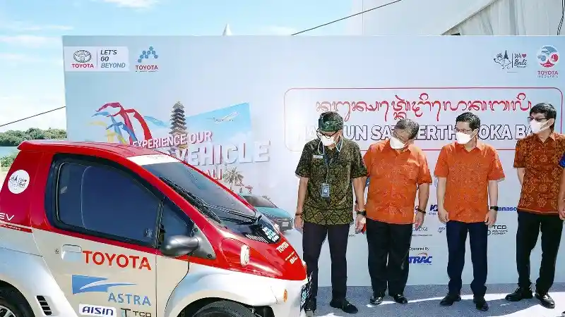 Mobil Listrik - Intip Spek Mobil-Mobil Listrik Toyota Yang Bisa Disewa Di Bali