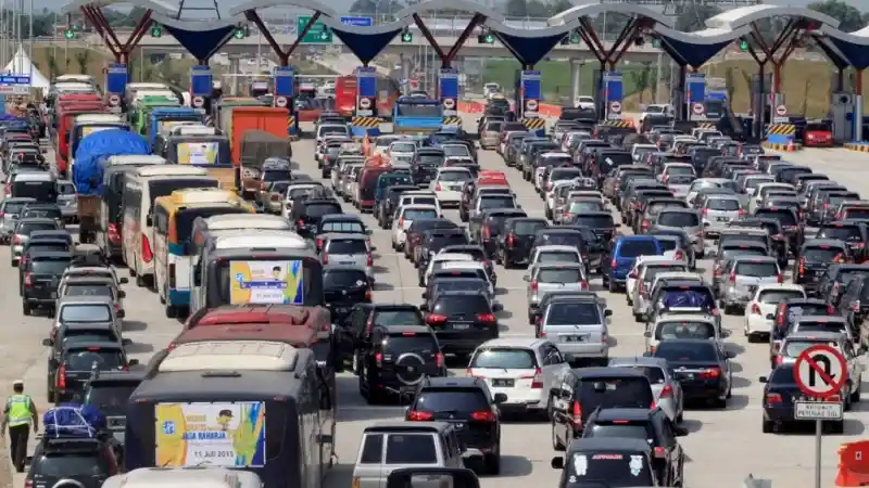 Foto - Mau Melihat Kondisi Kemacetan di Tol Saat Ini? Begini Caranya