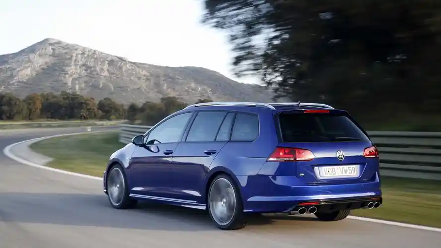Foto - Ini Volkswagen Golf R Wagon Wolfsburg Edition