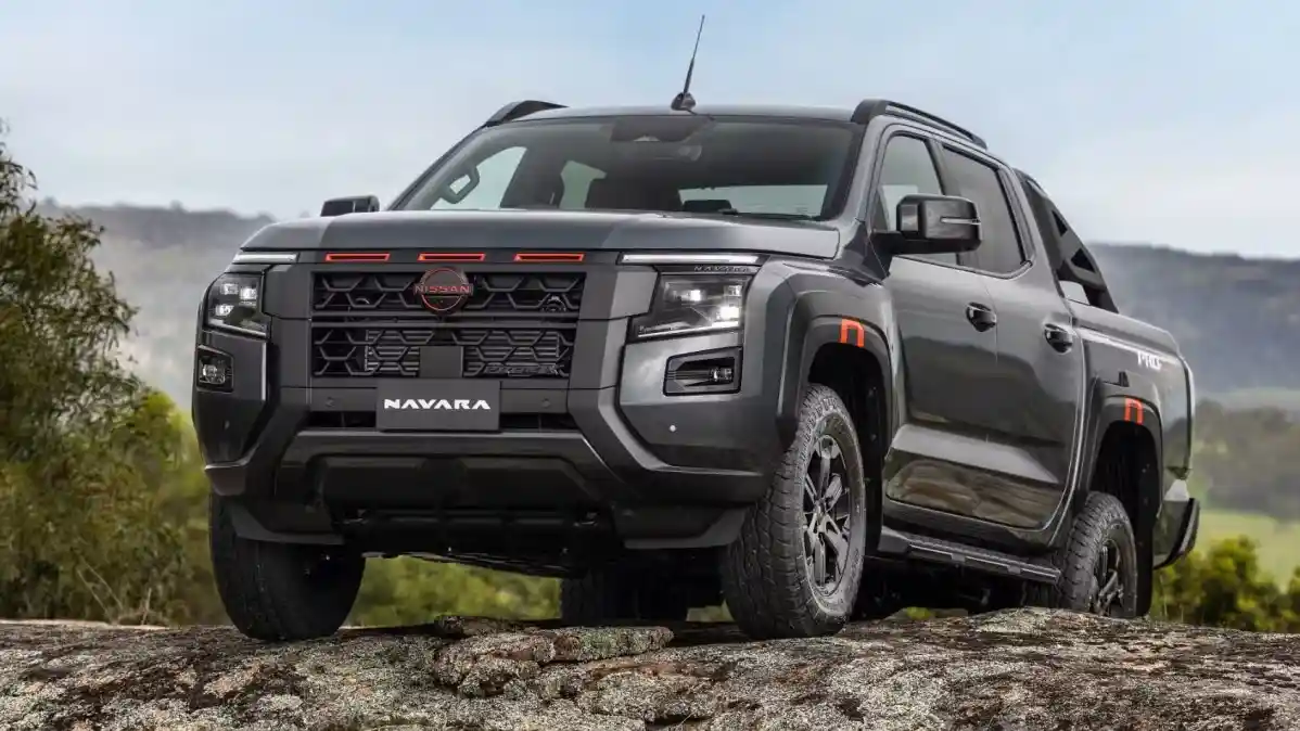 Foto - Melihat Lebih Dekat Generasi Terakhir Nissan Navara Di IIMS 2026