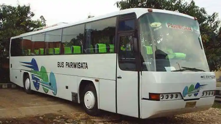 Foto - Neoplan, Bodi Bus Paling Nyaman Di Indonesia?