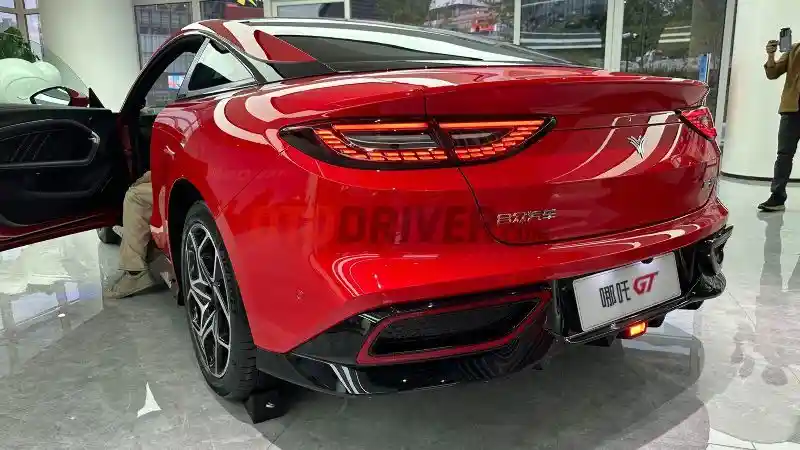Foto - Bertemu Langsung Dengan Neta GT 580 AWD Di Negara Asalnya