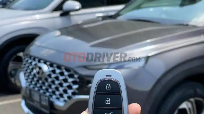 Foto - FIRST DRIVE: New Hyundai Santa Fe