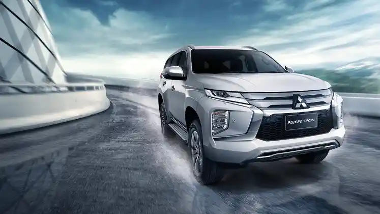Foto - Dikalahkan Fortuner, Mitsubishi Masih Yakin dengan Pajero Sport