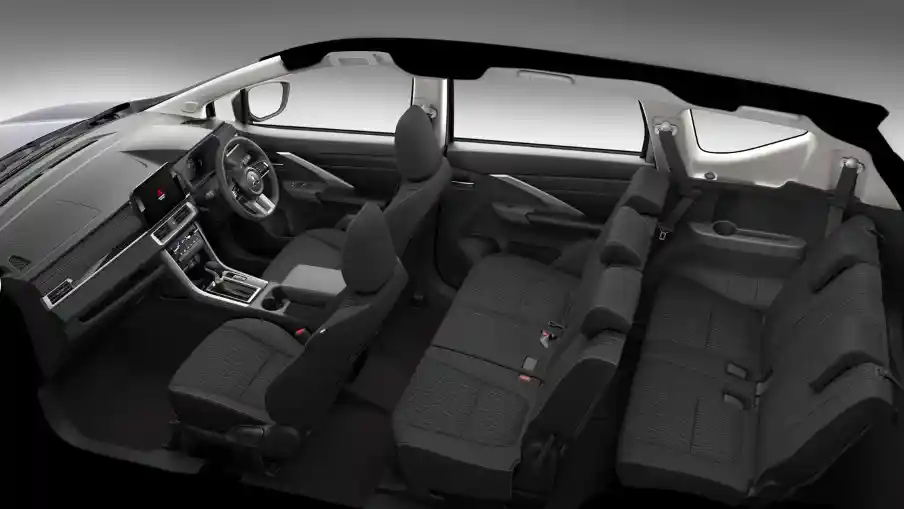 Foto - Demi Mengimbangi Veloz, Stargazer Dan Ertiga, Mitsubishi Lakukan Penyegaran Pada Xpander