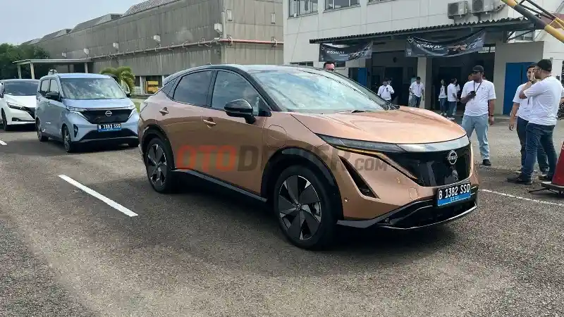Foto - Mencoba Buasnya Performa Nissan Ariya, 0-100 Cuma 5 Detikan