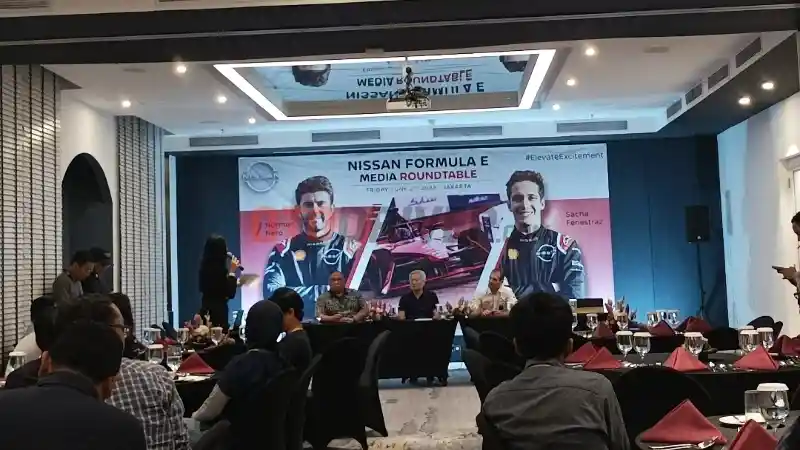 Berita - Cara Tim Nissan Formula E Hadapi Cuaca Panas dan Kelembaban saat Balapan di Jakarta 