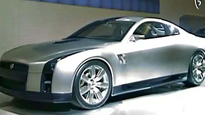 Foto - Nissan GT-R Ternyata Masih Belum Pensiun? 
