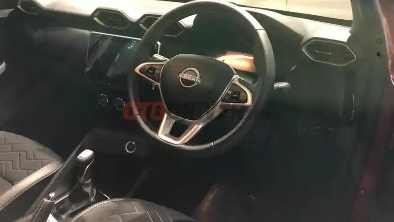 Foto - FIRST DRIVE: Nissan Magnite