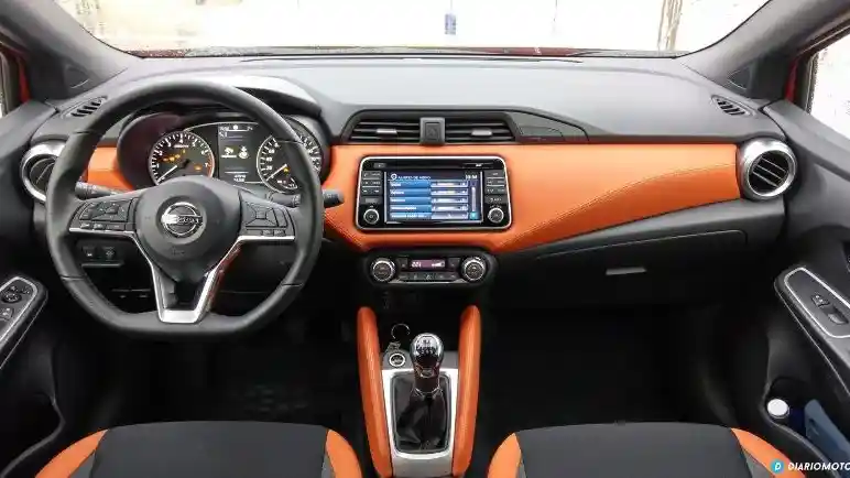 Foto - Menyandingkan Nissan March Dari Dua Benua, Ternyata Banyak Bedanya