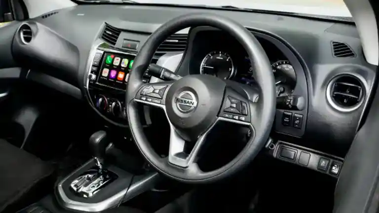 Foto - Nissan Navara Facelift 2020 Resmi Meluncur