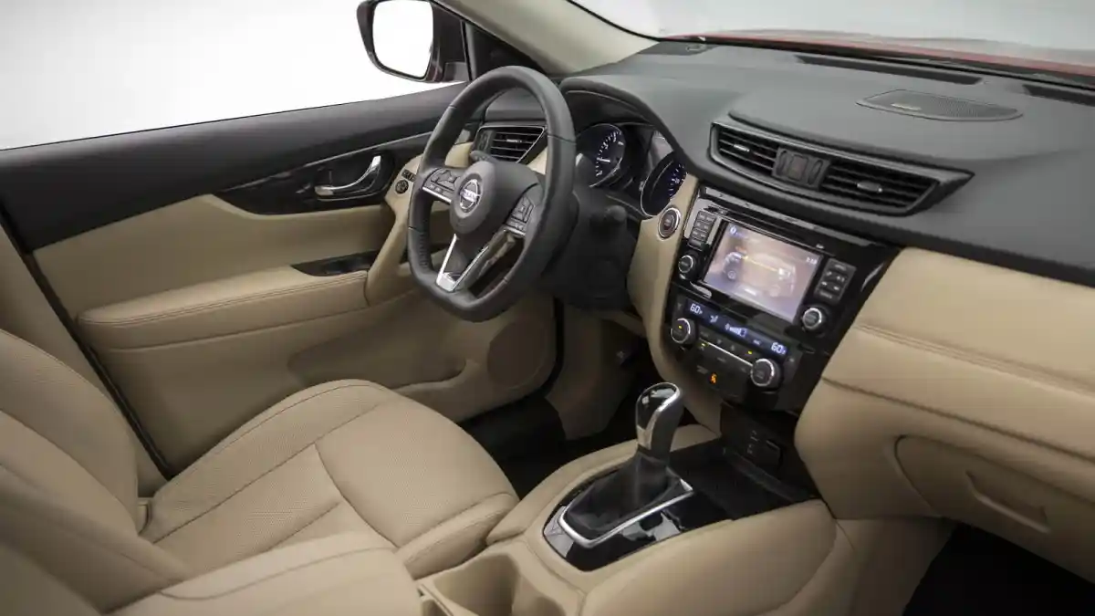 Foto - Nissan Indonesia Siapkan X-Trail Facelift. Untuk 2017?