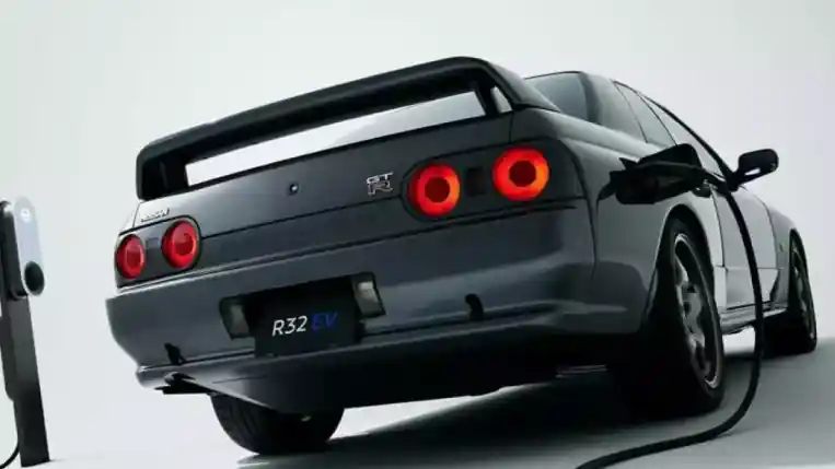 Foto - Nissan Skyline GT-R R32 EV Resmi Diperkenalkan Di Tokyo Auto Salon