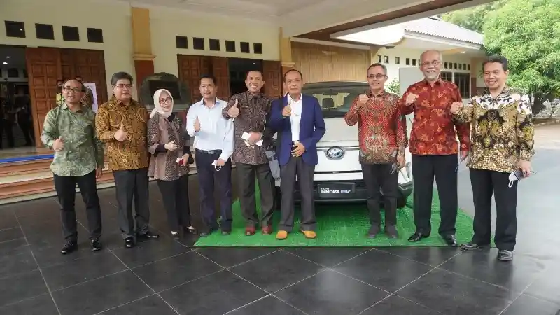 Berita - Toyota Terapkan Konsep Multi-Pathway Untuk Dorong Net Zero Emission 