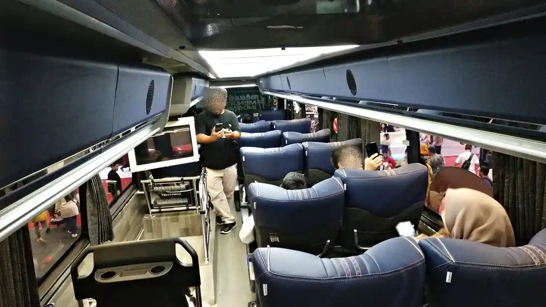 Foto - Begini Cara Desain Bus Double Decker