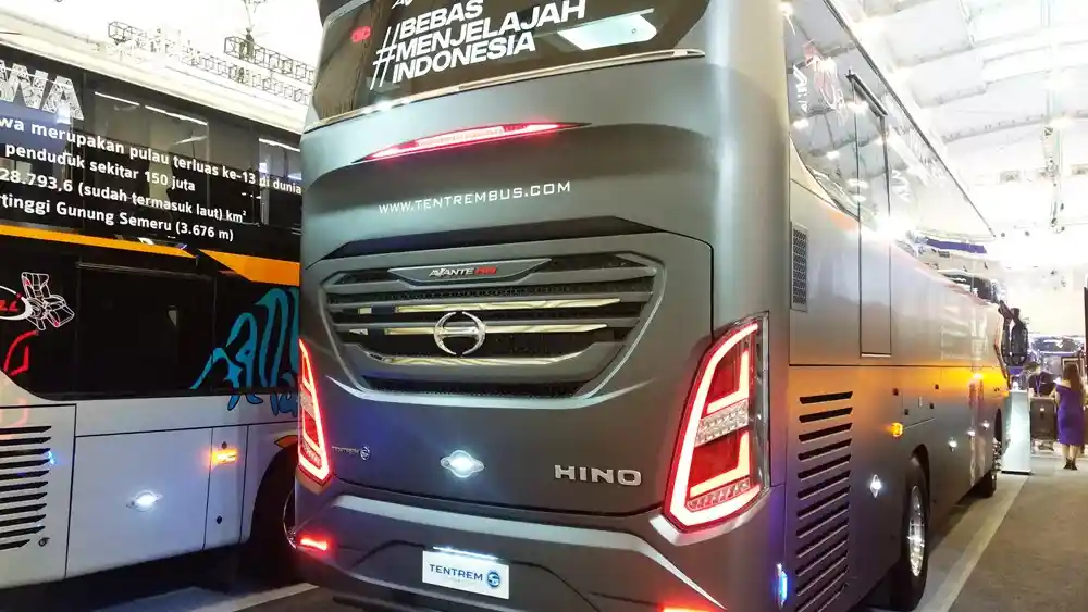 Foto - Tiga Avante Punya Tentrem Pakai Cat Spesial Asal Amerika