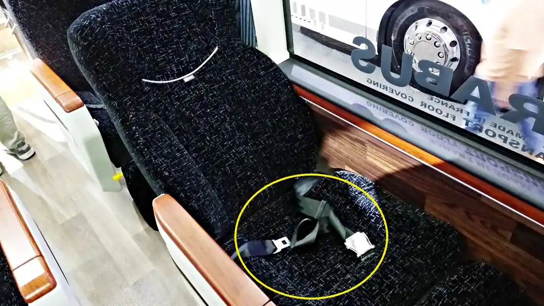 Foto - KNKT: Penumpang Bus Wajib Pakai Safety Belt… 