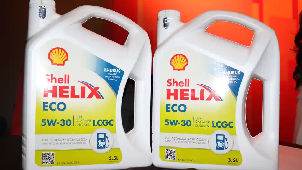 Foto - Oli Shell Khusus LCGC Seharga RP 300 Ribuan Meluncur, Apa Kehebatannya?