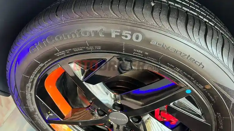 Foto - Selisih Rp 40 Juta, Simak 5 Perbedaan Chery Omoda 5 GT AWD Dengan FWD