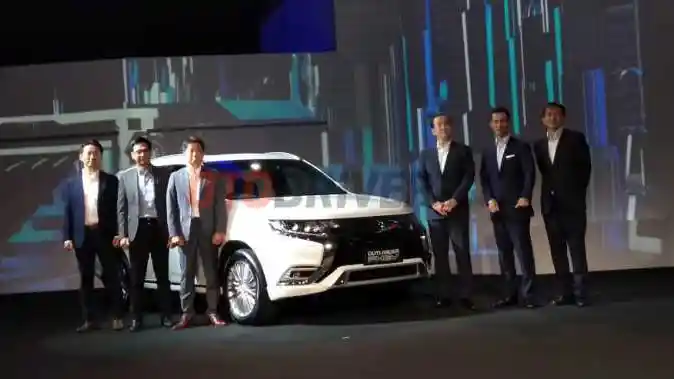 Foto - Mitsubishi Klaim PHEV Paling Cocok Untuk Indonesia