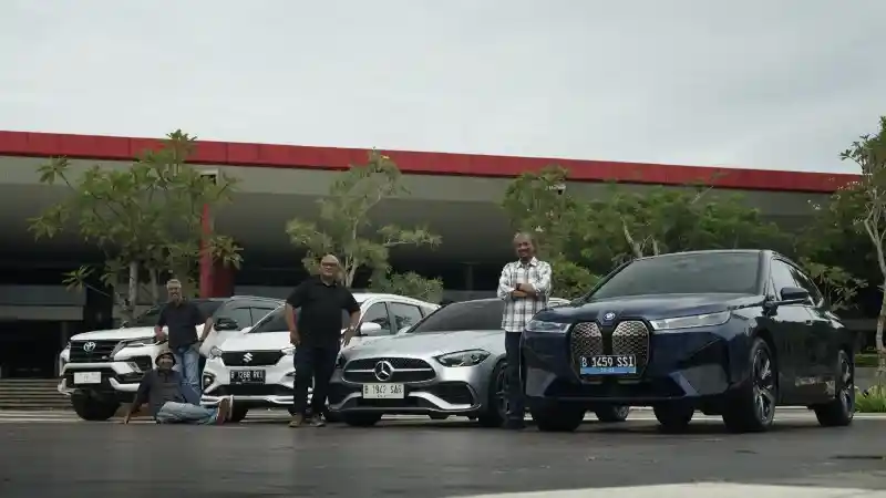 Foto - Holiday In Style Ala OtoDriver Sebar Sebelas Mobil Terbaru Ke Jawa-Bali