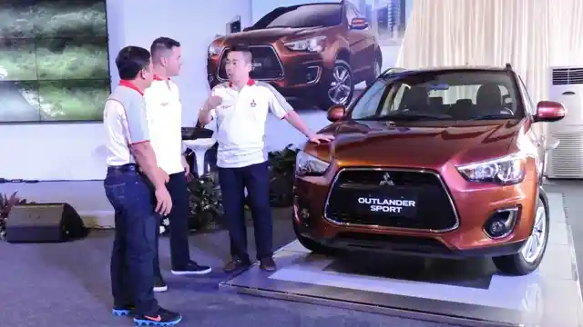 Foto - Mitsubishi Outlander Sport Facelift Siap Hadir Tahun Ini Di Indonesia