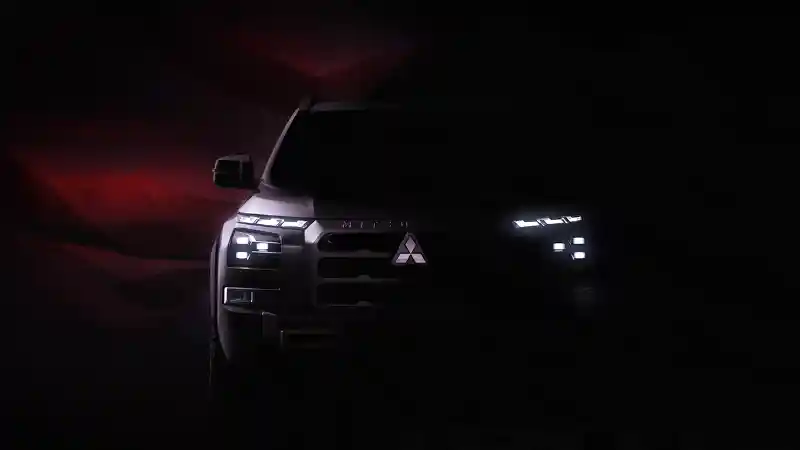 Foto - Generasi VI Mitsubishi Triton Gunakan Platform Baru dan Punya Opsi Hybrid