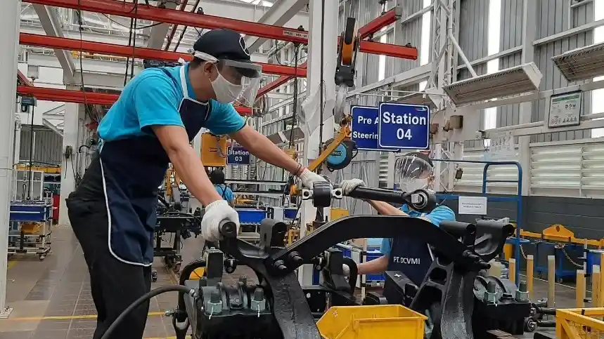 Foto - Sejarah Singkat 50 Tahun Mercedes-Benz Di Indonesia (II), Kisah Mercy Pasca-reformasi