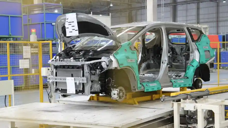 Foto - Mitsubishi Indonesia Belum Kendorkan Produksi Signifikan Terkait Kelangkaan Semikonduktor