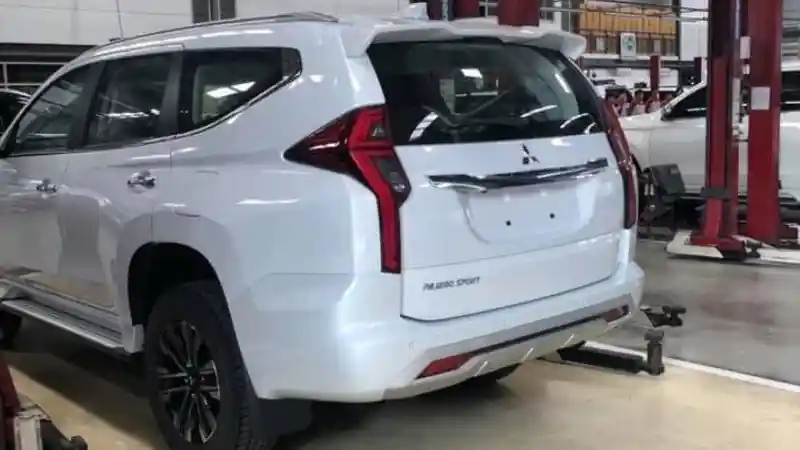 Foto - Wujud Mitsubishi Pajero Sport Facelift Terungkap!