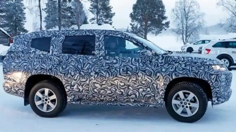 Foto - SPY SHOT: Mitsubishi Pajero Sport Facelift 2019