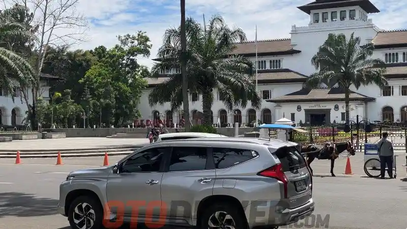 Berita - Mitsubishi Pajero Sport, Senior Yang Menolak Untuk Ketinggalan Jaman