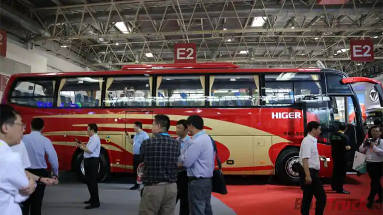 Foto - Oktober Mendatang Untuk Pertama Kalinya Moscow Menggelar Pameran Bus Dunia