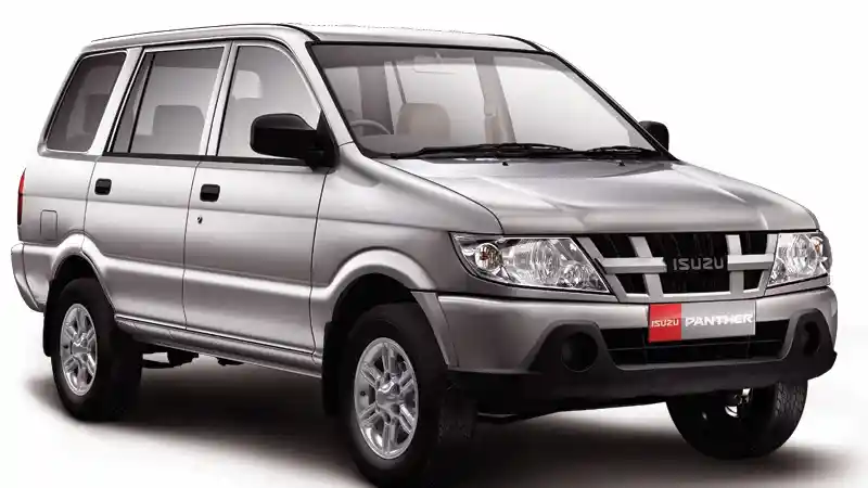 Foto - Kijang Innova Laku 3 Ribuan Unit, Apa Kabar Isuzu Panther?