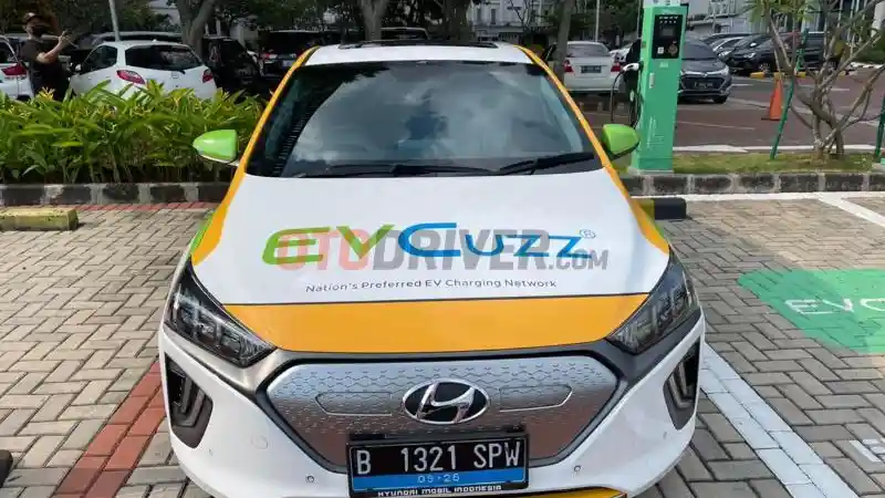 Foto - Paramount Land Sediakan Stasiun Pengisian Mobil Listrik Canggih di Serpong