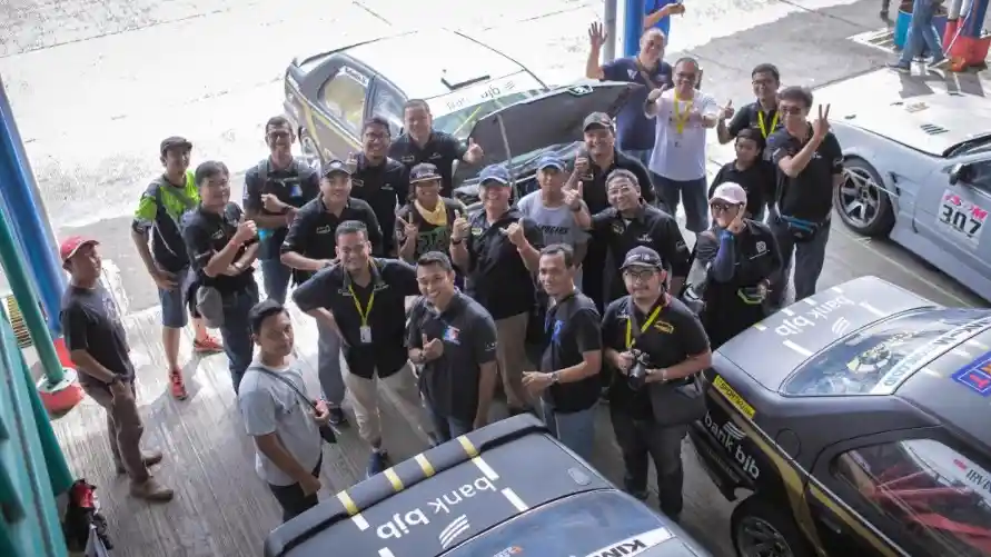 Foto - Indonesia Peugeot 306 Community Piknik Balap