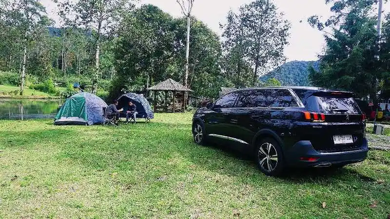 Foto - Peugeot 5008, SUV Yang Cocok Berpetualang Pada Momen Liburan Akhir Tahun Ini