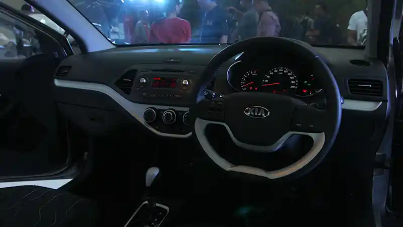 Foto - KIA Picanto Tampil Mewah Dan Tembus Rp 180 Jutaan