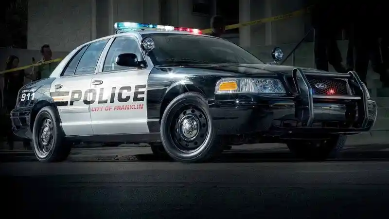 Foto - SUV Akan Jadi Standar Mobil Patroli Polisi Modern. Ini Alasannya